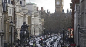 سكان لندن يهربون منه