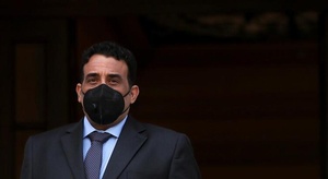 المنفي يدعو روما لعد