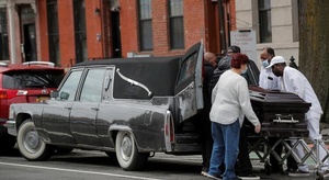 أمريكا تصارع كورونا 