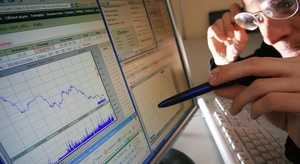 انحفاض أسعار النفط ب