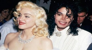 كيف دافعت ملكة البوب