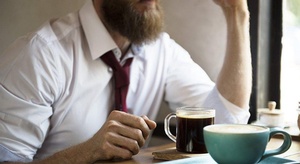 لماذا تنمو اللحية عن