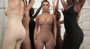 شاهد.. ملابس كارداشي